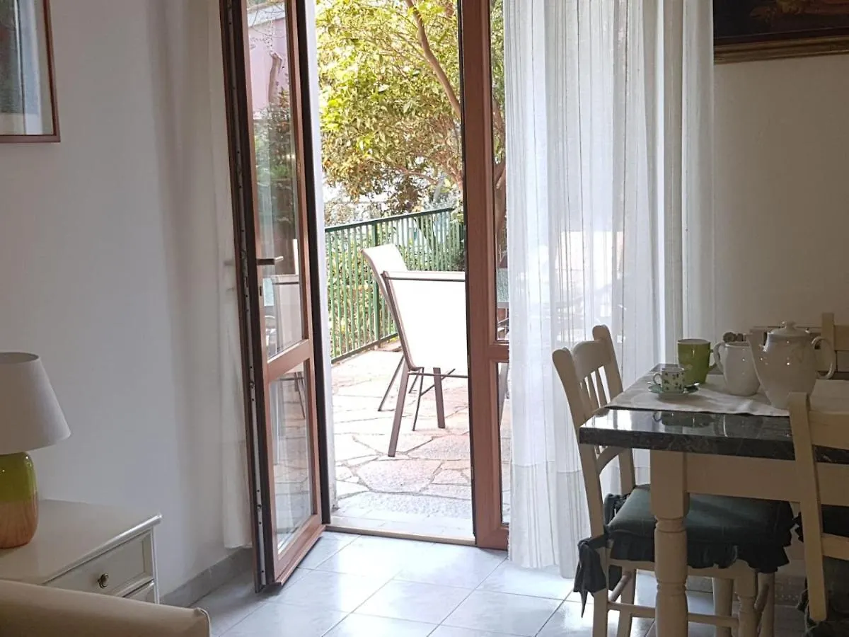Chez Reny Terrazza Vista Mare Apartment Monterosso al Mare