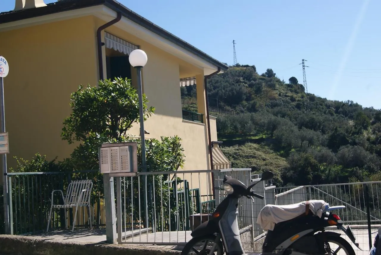 Chez Reny Terrazza Vista Mare Apartment Monterosso al Mare Italy